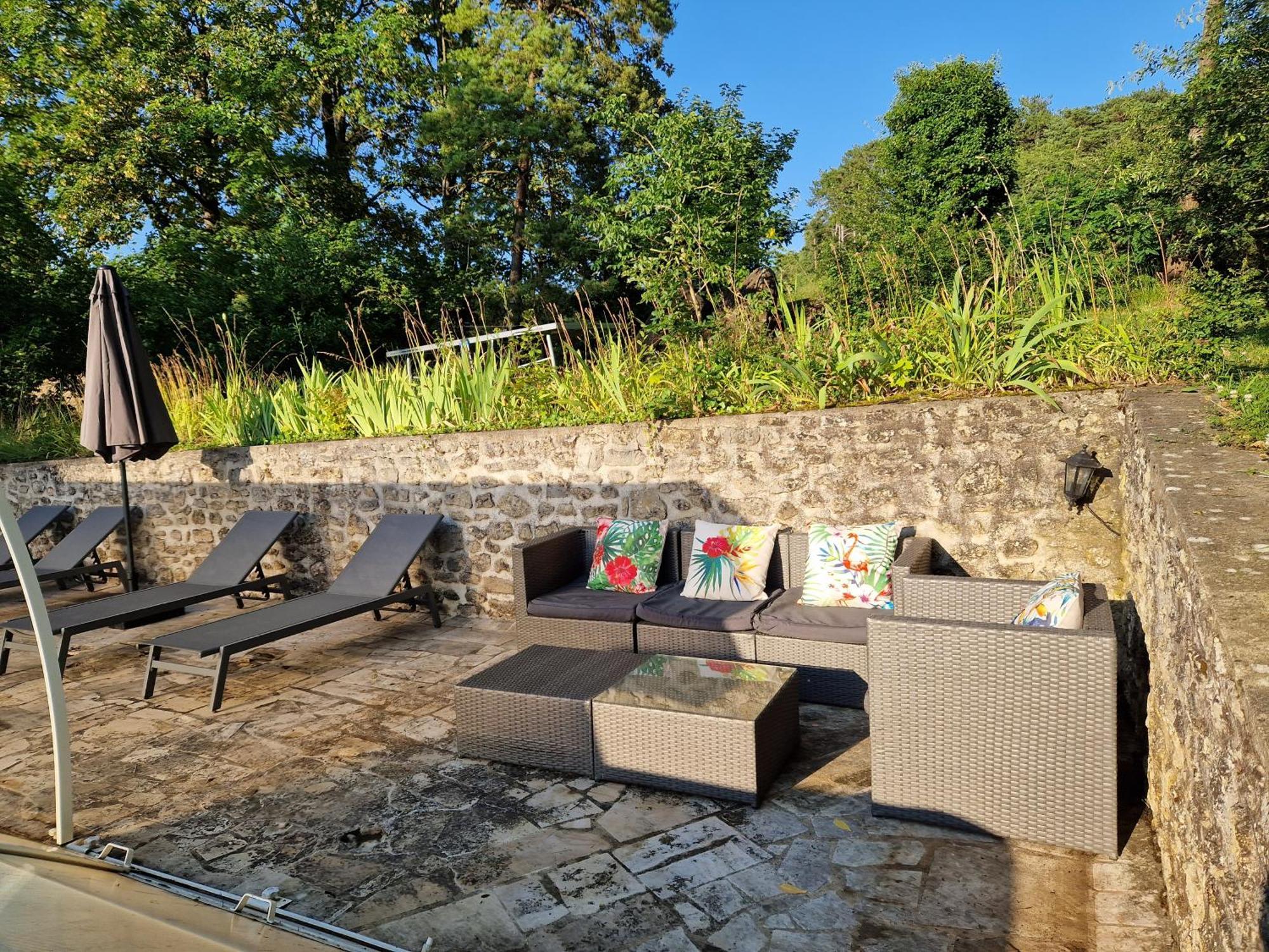 Le Relais Des Clefs - Au Calme Du Gatinais - Escapade A Deux - Terrasse Privee - Wifi - Offre Romantique Sur Demande Valpuiseaux Exteriér fotografie